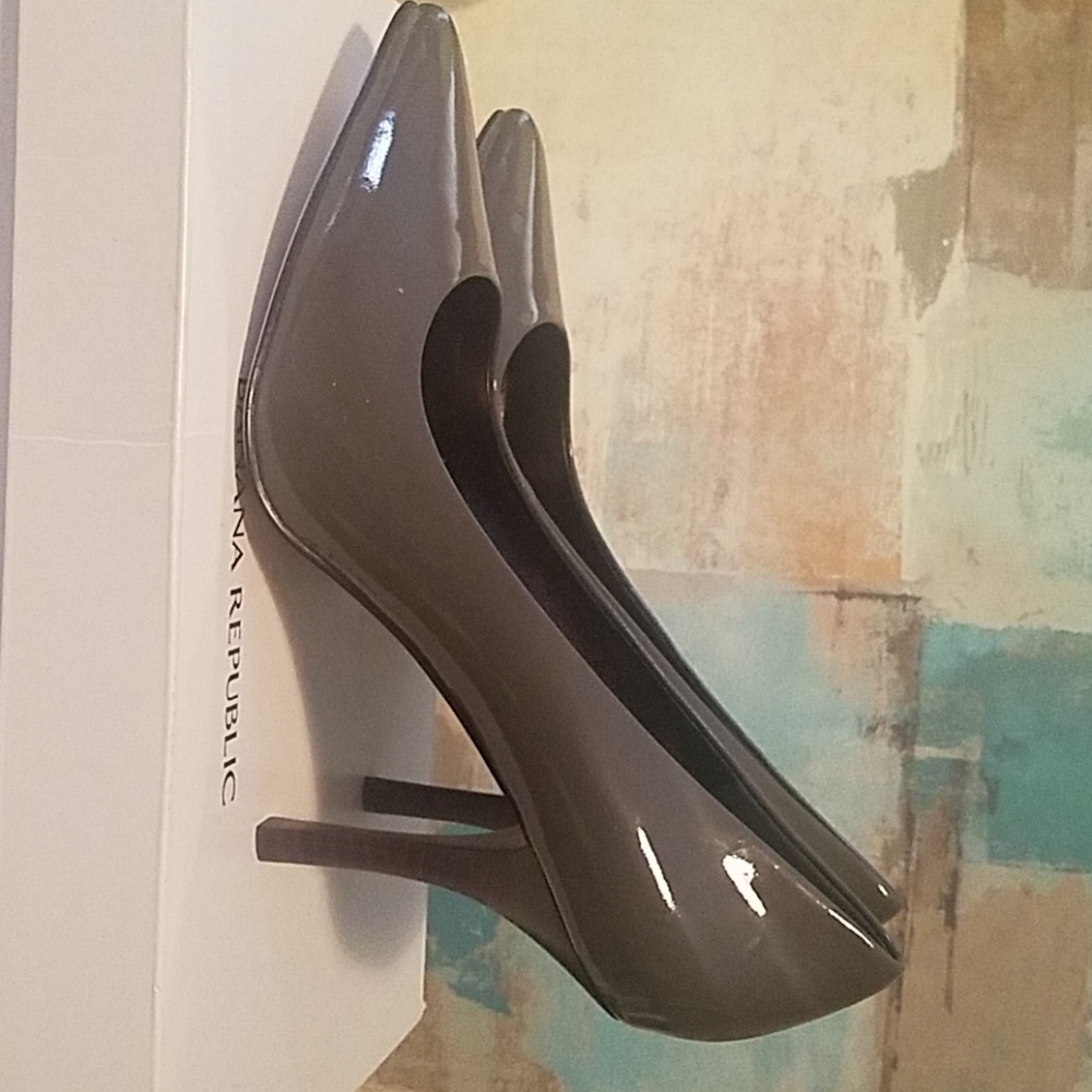 Shoes - Picture 4 of 5